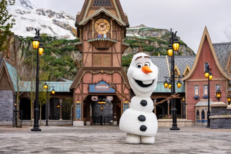Disneyland Paris ganha mundo imersivo inspirado em 'Frozen'