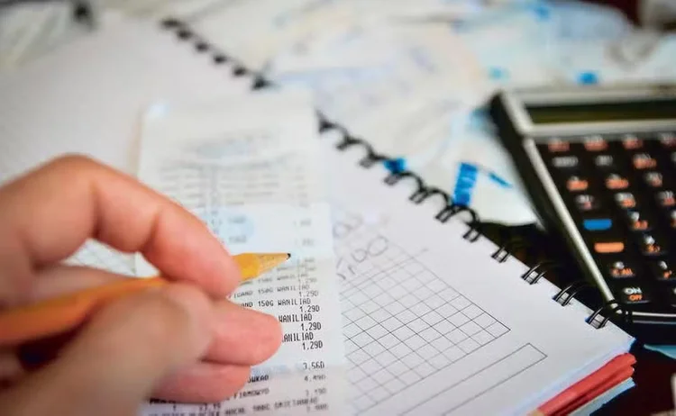 Dívida 'some' depois de cinco anos: verdade ou mito?