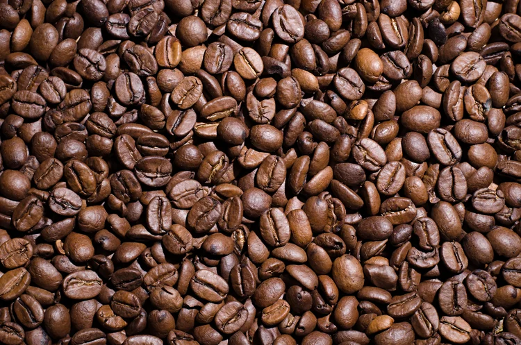 Dormiu pouco? Estudo mostra como o café pode 'resetar' a memória