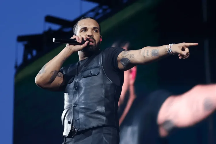 Drake supera recorde de Michael Jackson entre artistas solo na Billboard