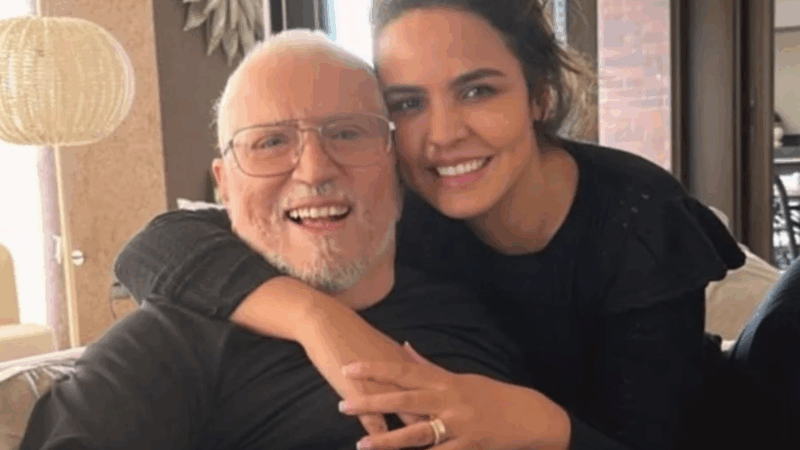 É grave? Esposa de Carlos Alberto de Nóbrega fala sobre o estado de saúde do humorista após internação