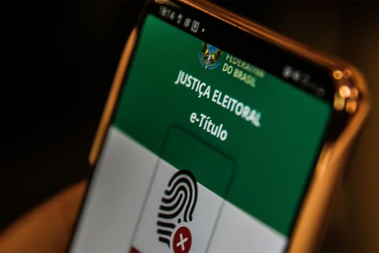 É possível incluir o nome social no título de eleitor para votar em 2026?
