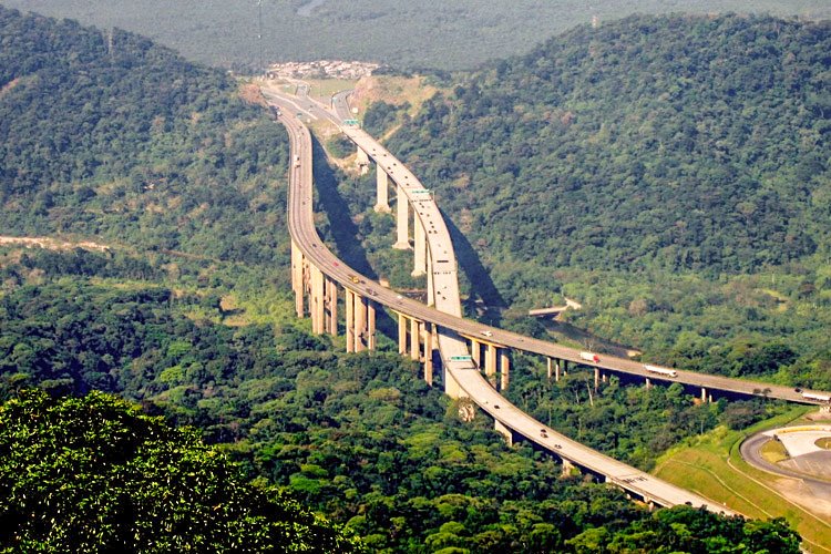 EcoRodovias arremata concessão da Rotas Gerais ao vencer 1º leilão rodoviário de 2026