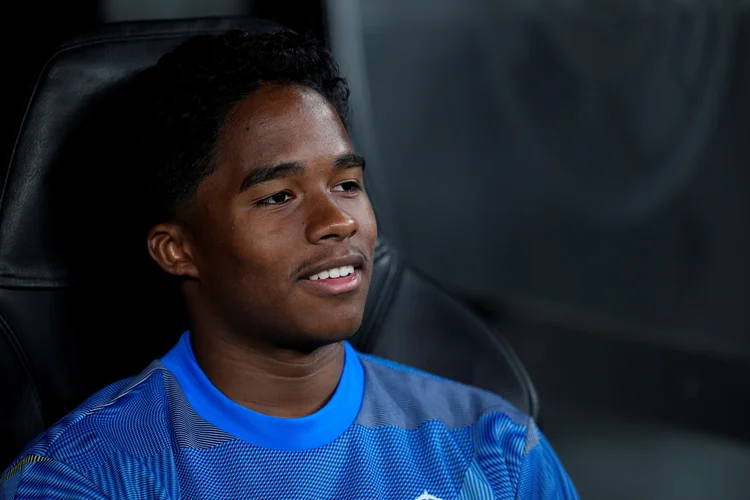 Efeito Endrick: CazéTV bate recorde de visualizações em jogo do Lyon