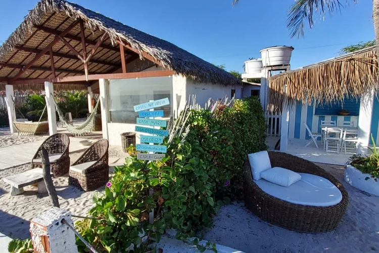 Ela comprou uma casa de pescador por WhatsApp — e criou um negócio milionário no Ceará