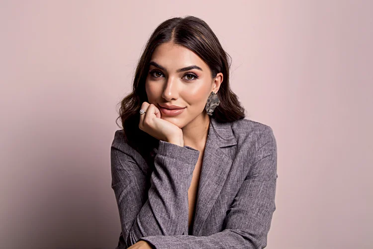 Ela transformou um cropped em um negócio milionário