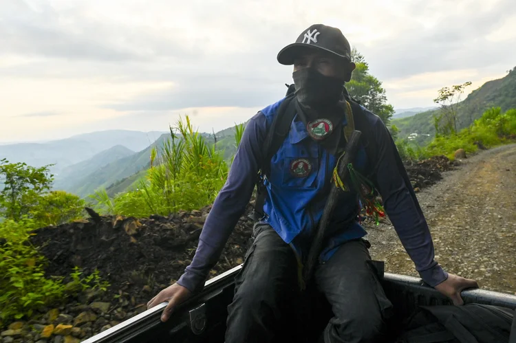 Eleição na Colômbia é ameaçada pela violência de guerrilheiros