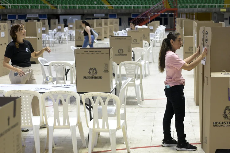 Eleição na Colômbia: país decide hoje se mantém esquerda no poder