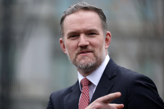 Embate entre Brasil e EUA na OMC aumenta risco de novo tarifaço