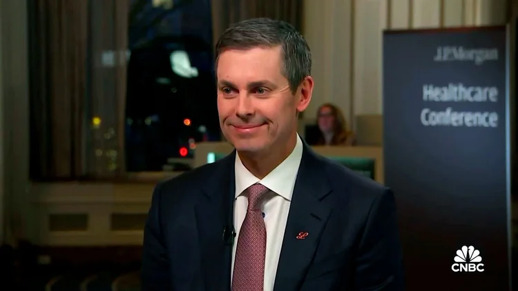 Entenda por que o Mounjaro em pílula não será para todos públicos, segundo CEO da Eli Lilly