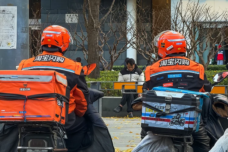 Equivalentes do iFood na China são multados em R$ 520 mi por permitir restaurantes irregulares