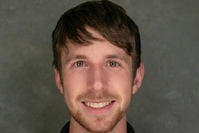 Esse CEO de 20 anos criou startup para salvar a Geração Z do 'apocalipse de vagas' causado pela IA