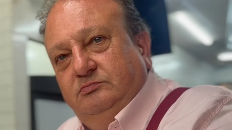 Está bem? Erick Jacquin sofre ataque violento no trânsito de São Paulo