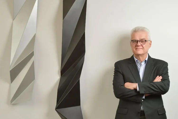 'Estatuto do Aprendiz' avança e pode criar até 1 milhão de vagas para jovens no Brasil