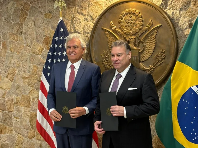 EUA fazem acordo de terras raras com Goiás enquanto negocia com governo federal
