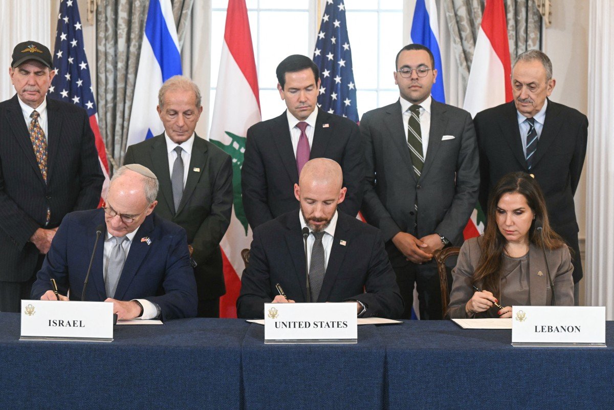 EUA, Líbano e Israel assinam acordo para cessar ataques no Oriente Médio