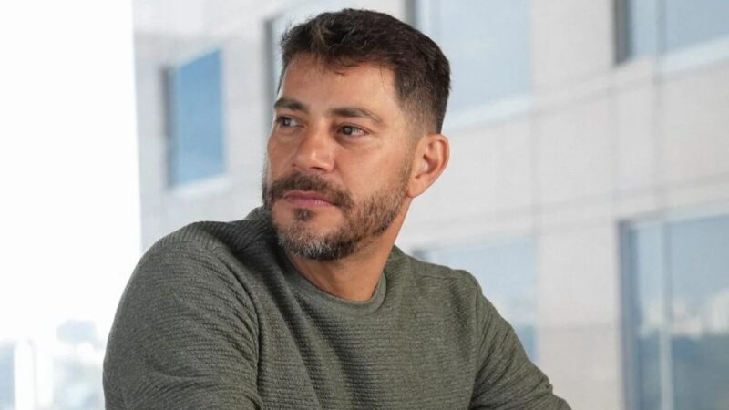 Evaristo Costa perde programa; Record mira em outro ex-Globo