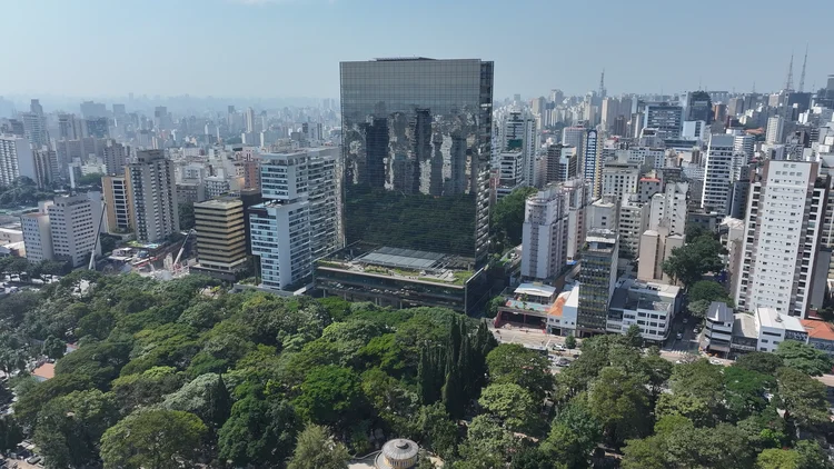 Evento em SP reúne presidente do Google e sócio da Lovable para debater o futuro da IA no Brasil