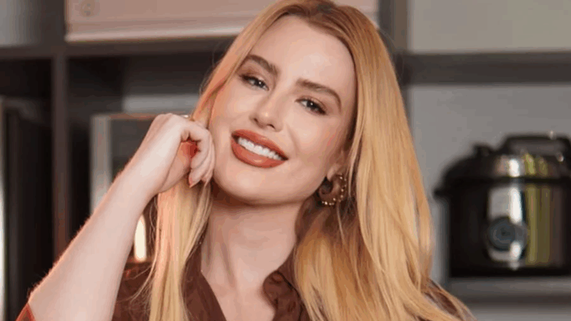 Ex-BBB Fernanda Keulla anuncia que está grávida do primeiro filho