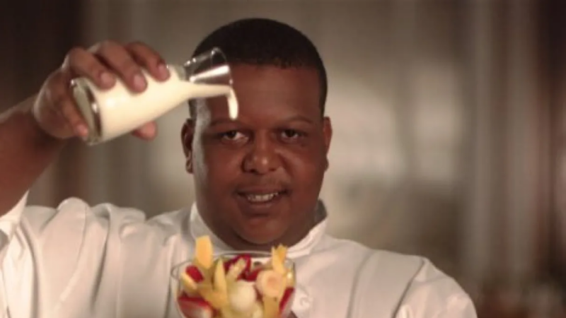 Ex-MasterChef Estefano Zaquini é acusado de calote e de atraso em encomendas