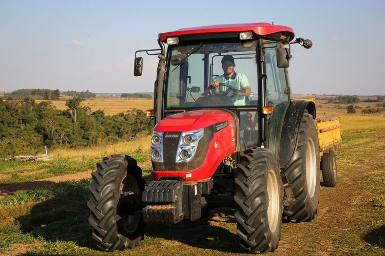 Exportações de máquinas agrícolas da China disparam em 2026