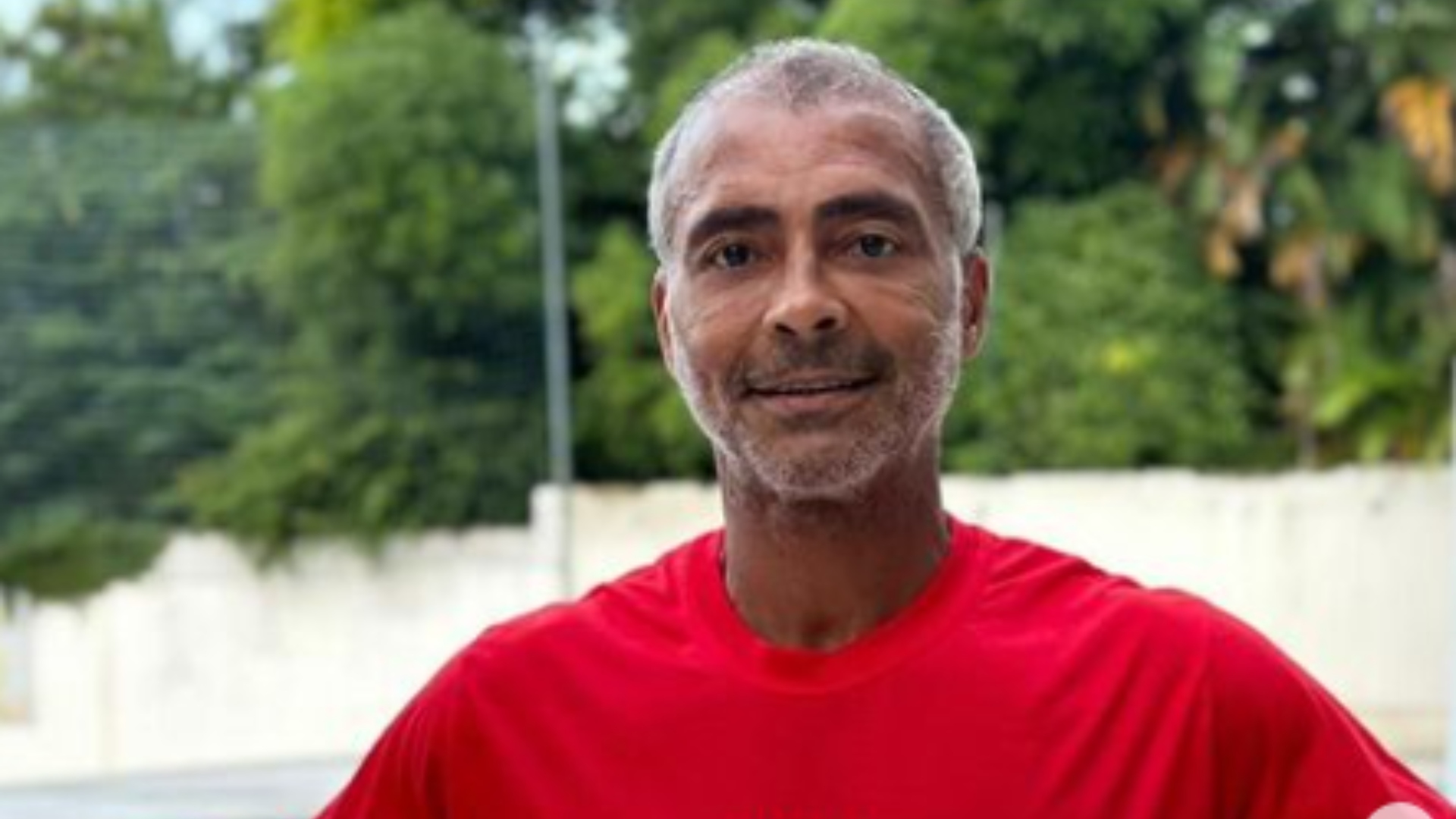 Famosa? Romário surpreende com nova parceira, 35 anos mais nova