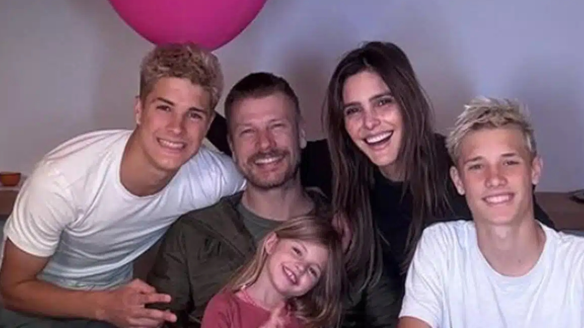 Fernanda Lima detalha criação dos filhos contra o machismo: ‘Vivem em casa’