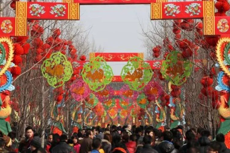 Festival da Primavera registra novo recorde de viagens e gastos na China