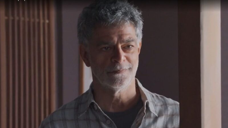 Filha gata de Eduardo Moscovis, de ‘Três Graças’, faz ensaio provocante e ator reage