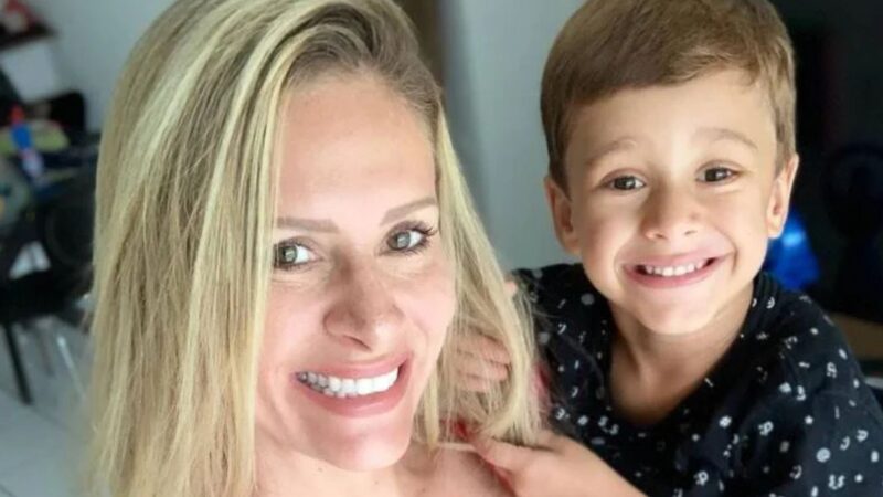 Filho de ex-bailarina do Faustão surpreende com aprovação em universidade aos 11 anos