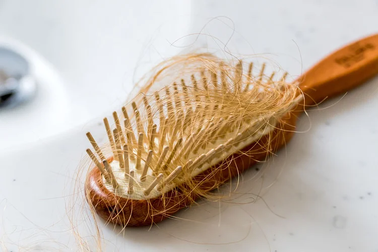 Fim da calvície? Novo remédio oral pode reverter queda de cabelo, diz estudo