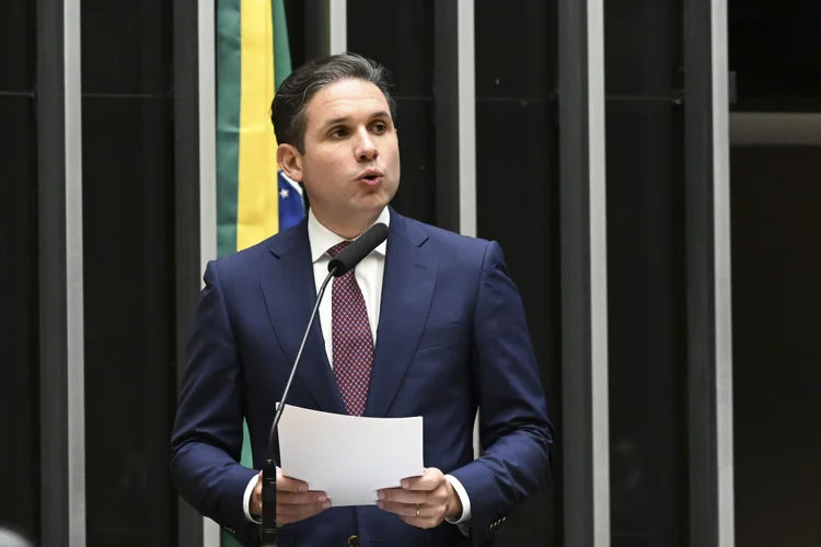 Fim da escala 6x1: com PEC travada no Senado, Câmara deve votar PL do governo