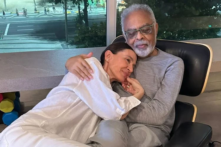 Flora e Gilberto Gil colocam à venda apartamento de 344 m² em Copacabana