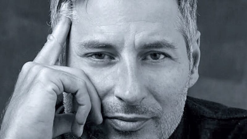 Fora do Brasil, Renatto Bisoni revela 15 curiosidades de sua trajetória