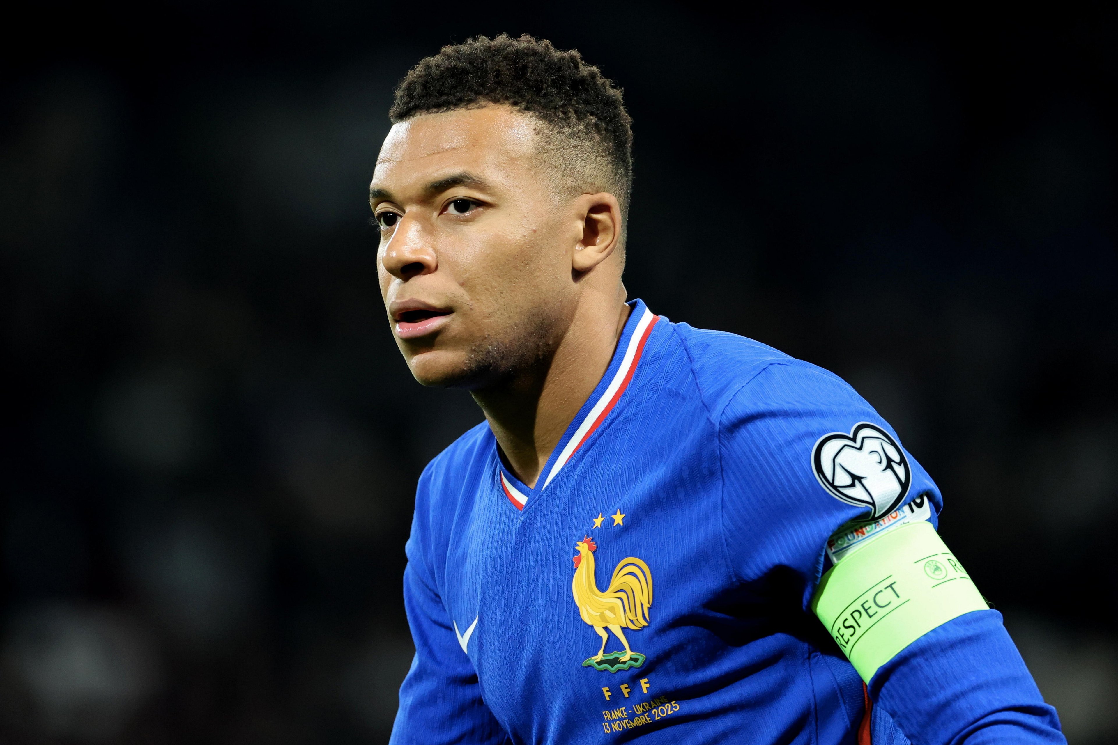 França x Iraque: veja as escalações confirmadas para jogo de hoje da Copa