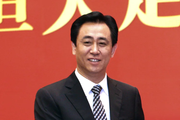 Fundador da Evergrande se declara culpado por fraude na China