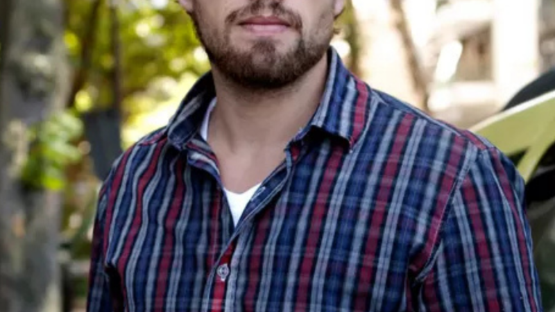 Galã de Além do Tempo já protagonizou polêmicas envolvendo agressão e vício