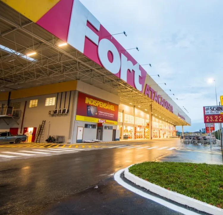 Gigante de R$ 17 bilhões, Grupo Pereira abre primeiro Fort Atacadista em São Paulo