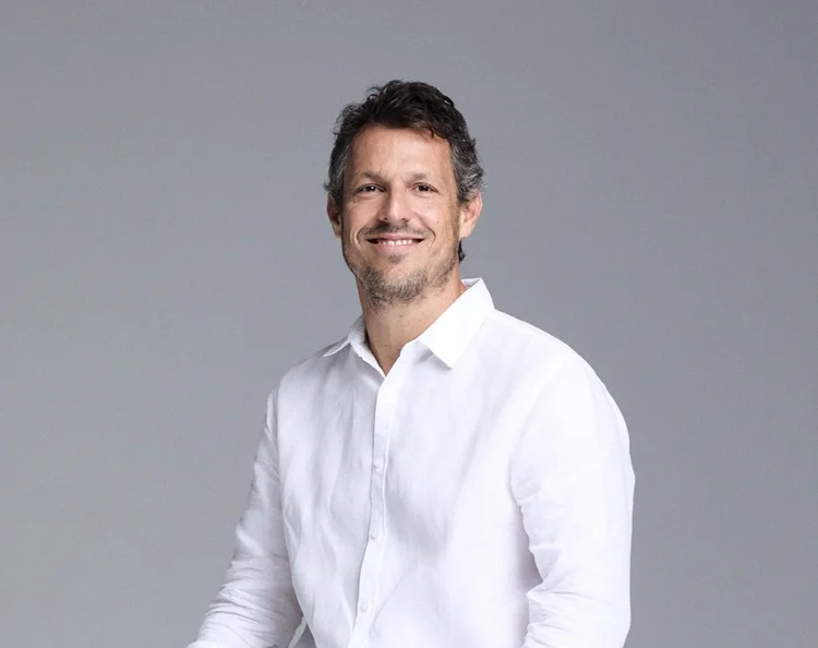 Gigante do varejo de moda, com R$ 13 bi, aposta em inovação em Curitiba