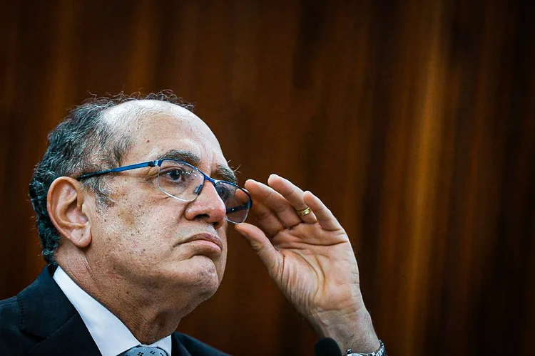 Gilmar Mendes limita 'penduricalhos' e exige lei nacional para pagamento de verbas