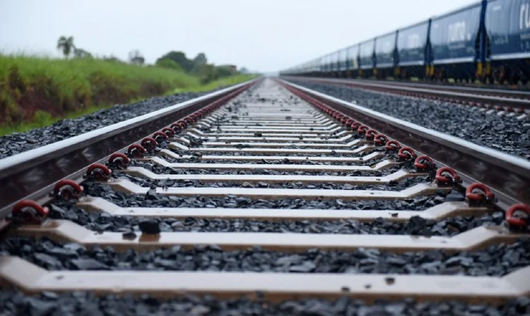 Governadores contestam plano federal para concessão ferroviária no Sul