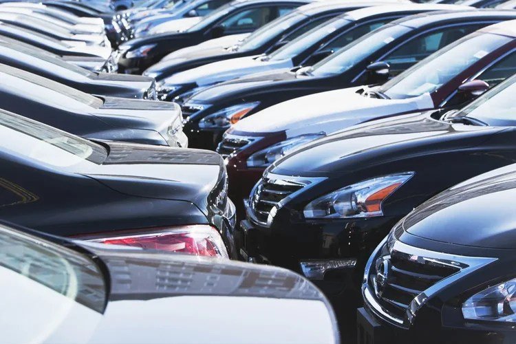 Governo prepara programa de R$ 30 bi para motoristas de Uber trocarem de carro; veja o que se sabe