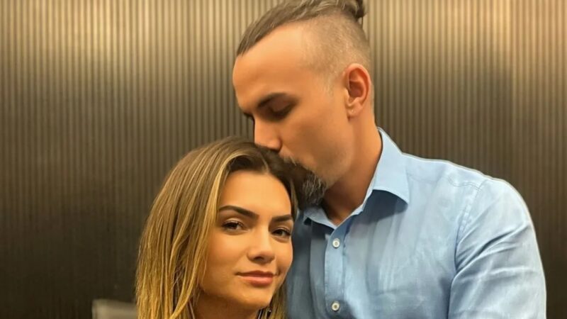 GRAVE! Kelly Key pede oração pelo marido após AVC