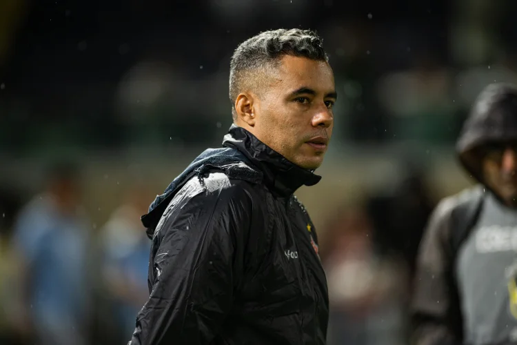 Grêmio x Vitória: horário, onde assistir e prováveis escalações