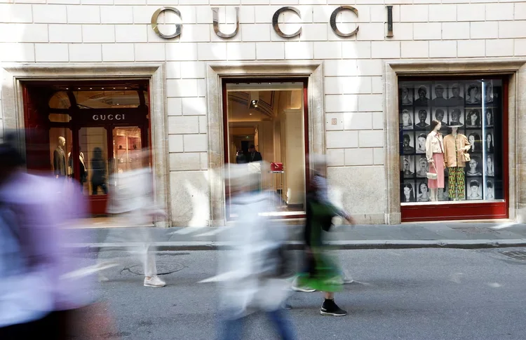 Gucci vai cortar número de lojas para enfrentar crise no setor de luxo