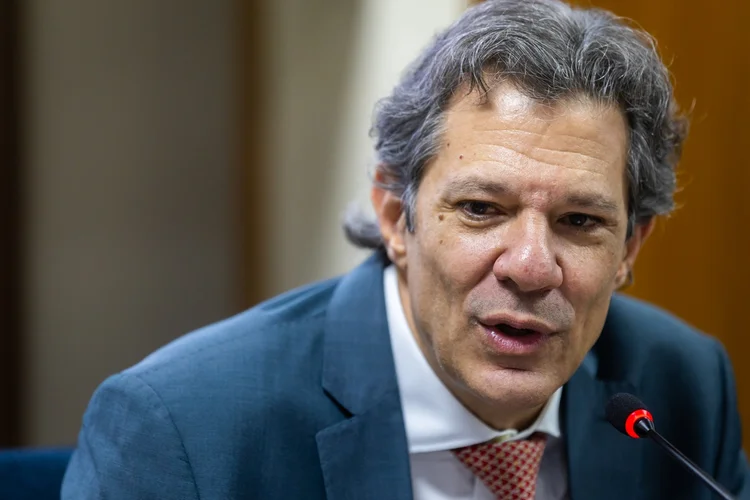 Haddad deixará Fazenda na próxima semana e concorrerá em SP, diz jornal