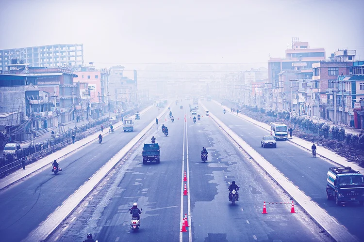 IA chinesa treinada com 42 anos de dados atmosféricos prevê poluição global em menos de um minuto