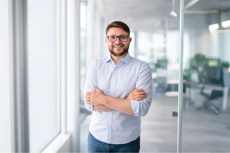 IA já é usada por 56% dos professores — e ele quer aumentar ainda mais a adoção