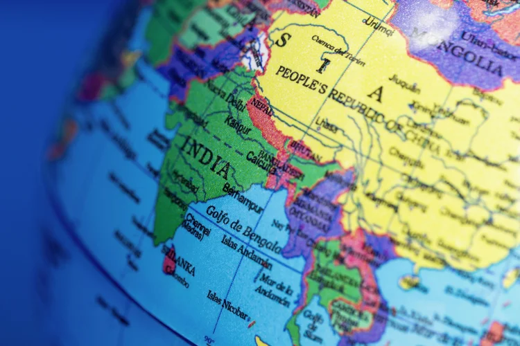 Índia reabre portas ao capital da China após seis anos de tensão