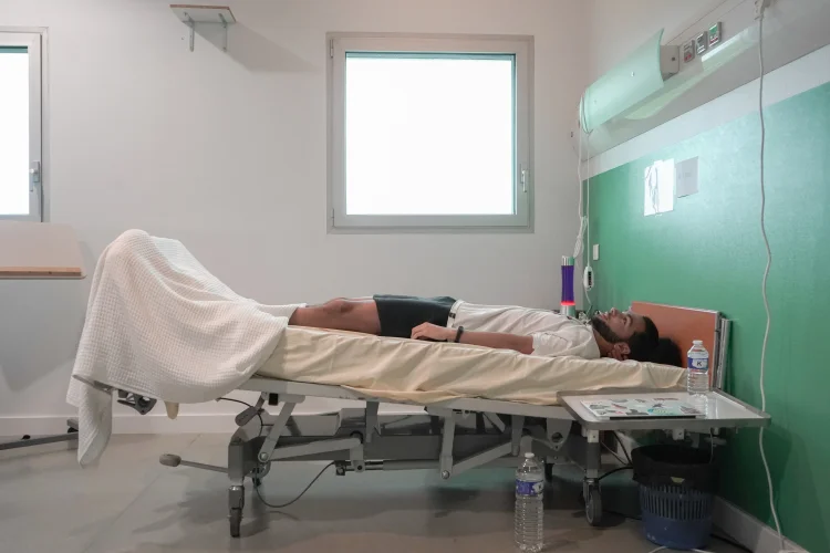 Instituto francês paga R$ 30 mil para voluntários passarem dez dias deitados